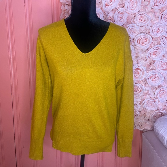 FRENCH CONNECTION SWEATER - Picture 1 of 3